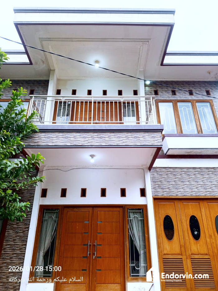 DISEWAKAN RUMAH SANGAT STRATEGIS – BISA UNTUK KANTOR DEKAT