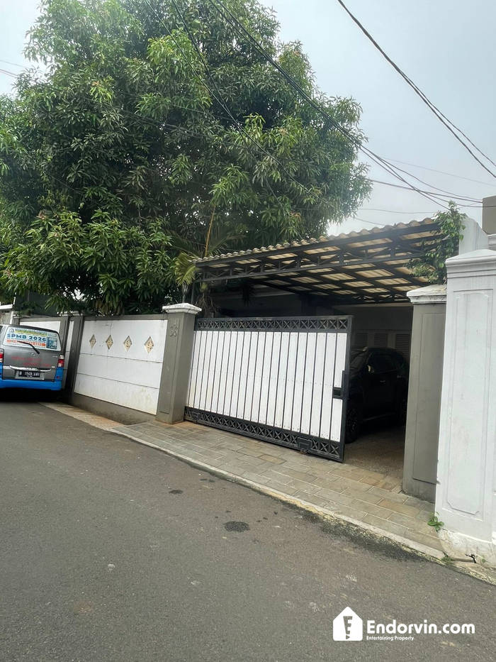 Rumah Dijual Cepat cocok untuk keluarga besar di Bangka Kemang