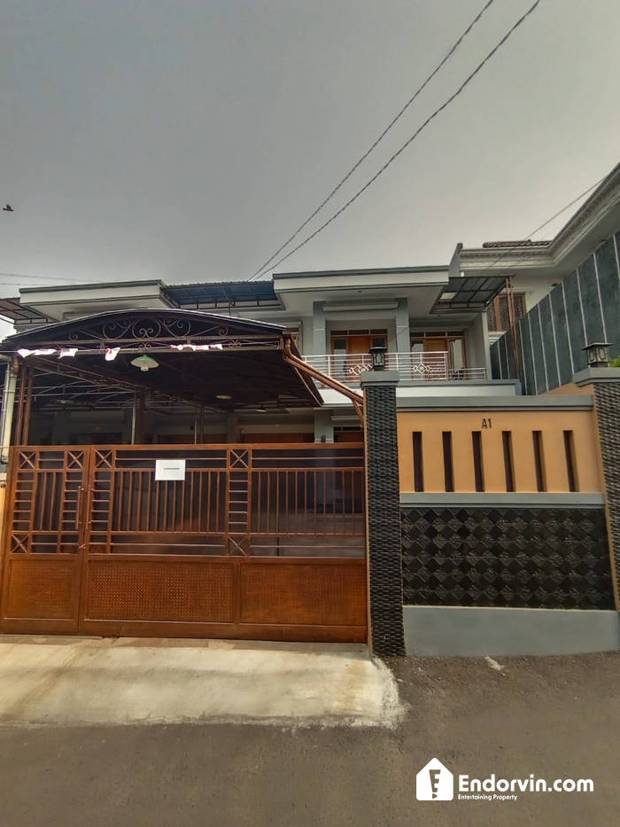 Disewakan Rumah Besar cocok untuk kantor atau keluarga besar