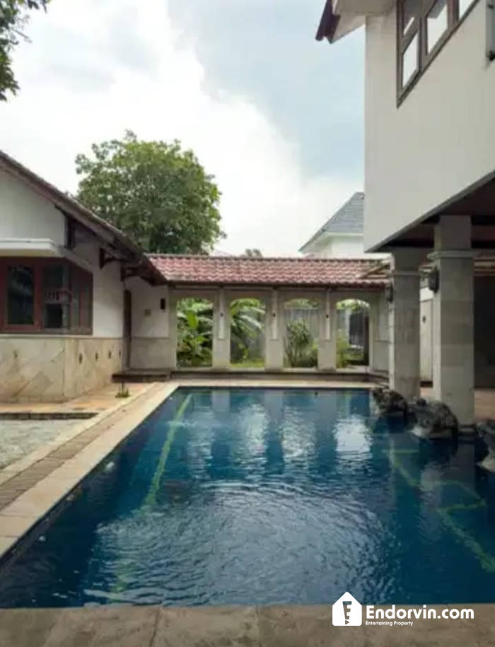 Dijual rumah di kawasan Kemang jakarta selatan