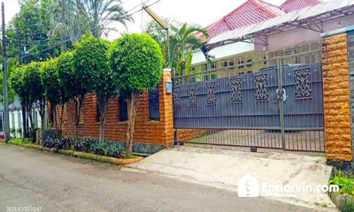 Di jual rumah di kawasan Pejaten pasar minggu Lokasi sangat strategis sangat aman & nyaman