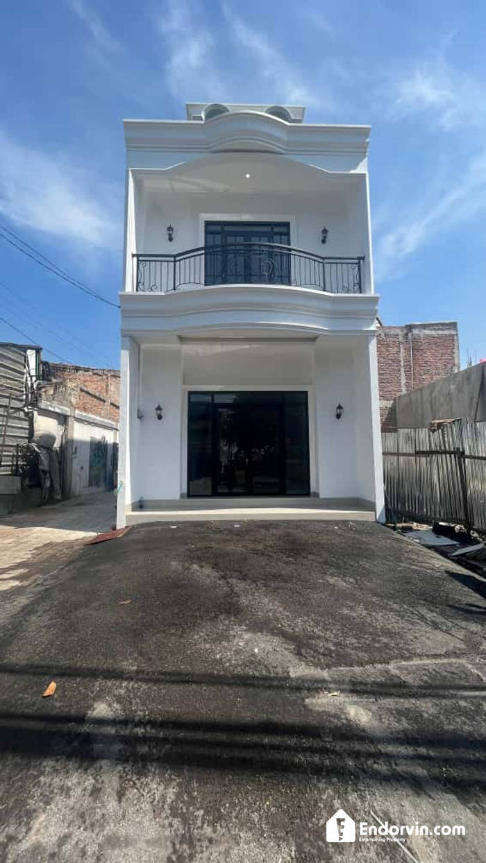 Di Jual RUKO 2 LANTAI SUPER CUAN PINGGIR JALAN MOH KAHFI2 