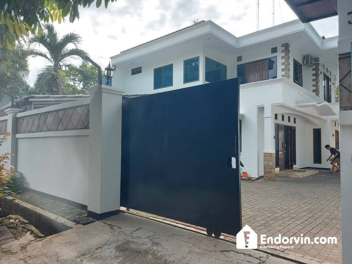 Sewa Rumah Besar Jakarta Selatan Duren Tiga 