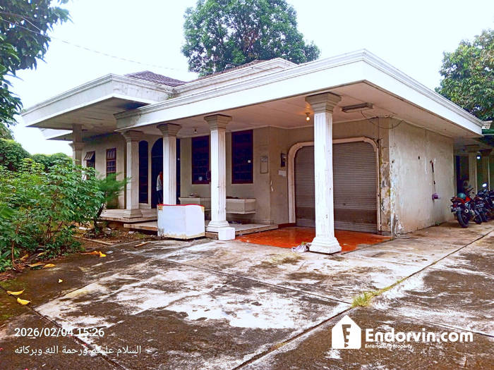 Disewakan Rumah Perlu Direnovasi Dengan Halaman Sangat Luas Kawasan Psr Minggu Jak-Sel