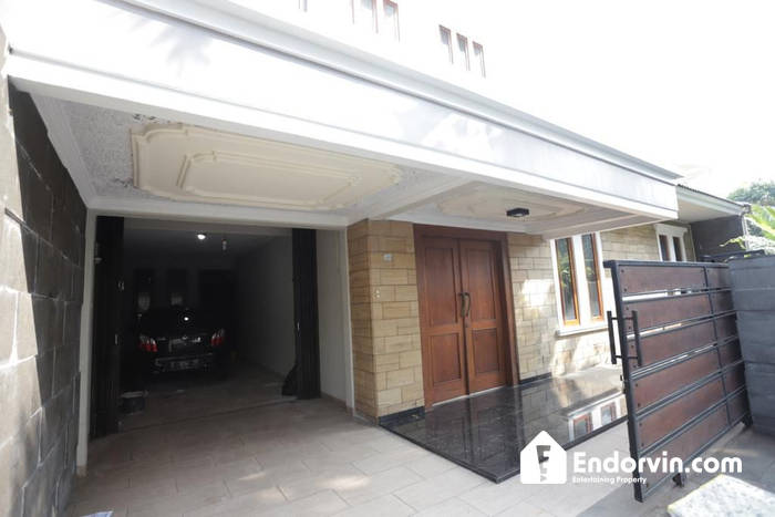 DISEWAKAN/DIJUAL RUMAH AREA CILANDAK