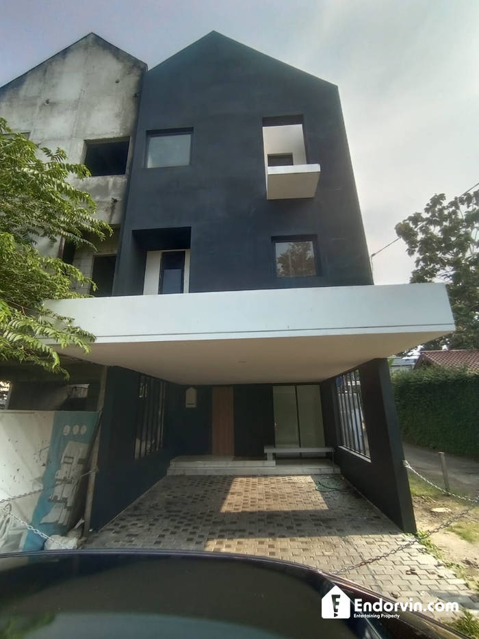 Dijual Rumah Baru Siap Huni Cocok untuk Keluarga Muda Daerah Jagakarsa Harga 2,3 M