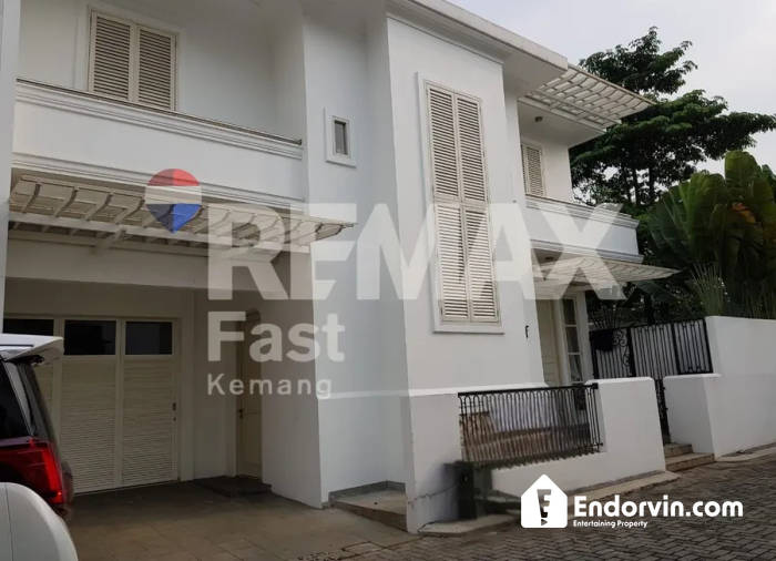 DIJUAL RUMAH MEWAH DI KEMANG JAKARTA SELATAN – PRIVATE POOL & SIAP HUNI