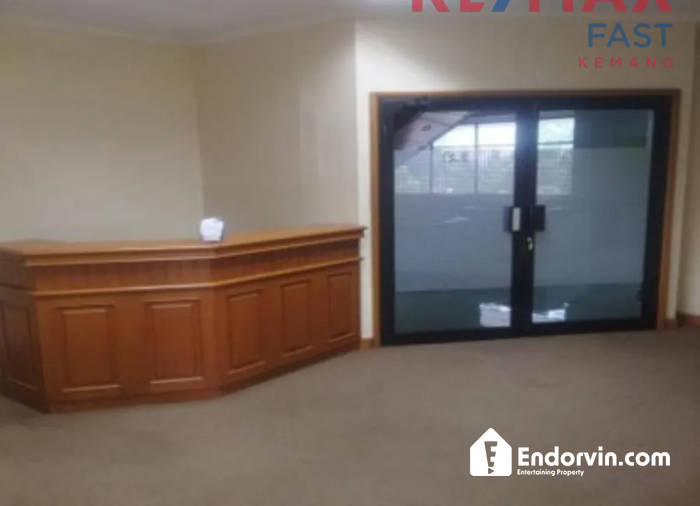 Disewakan Ruang Kantor 109m2 di Mampang Prapatan Jakarta Selatan – Akses Jalan Utama, Include Service Charge