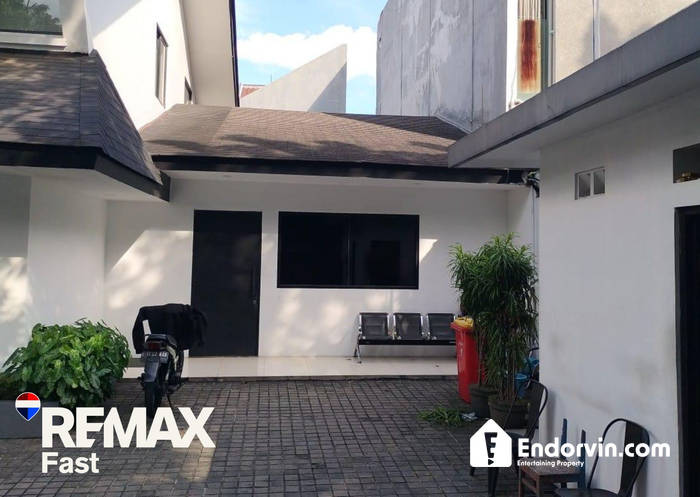 Disewakan Rumah Kantor Area Pakubuwono lokasi Strategis