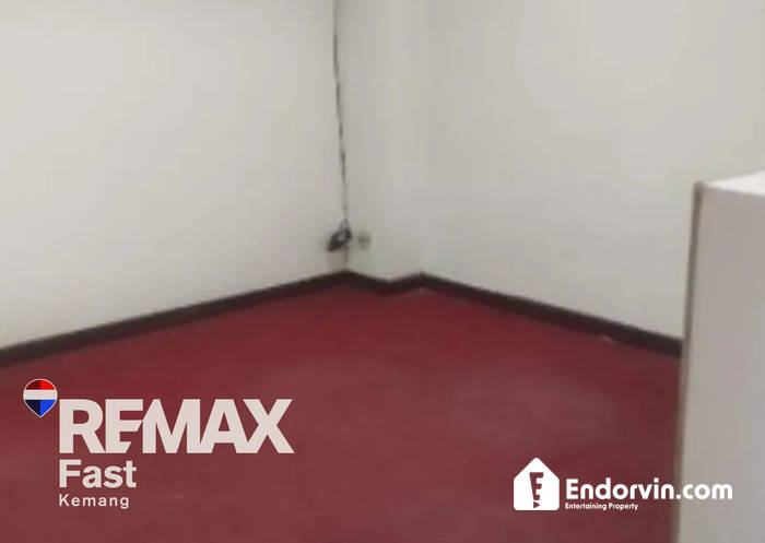 Disewakan Ruang Kantor 49 m2 di Mampang Prapatan Jakarta Selatan – Akses Jalan Utama, Include Service Charge