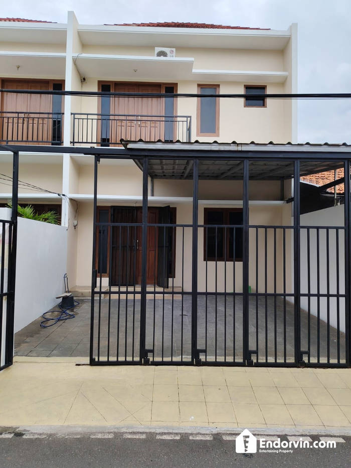 DISEWAKAN RUMAH KHUSUS HUNI DAERAH KEBAYORAN BARU JAKSEL