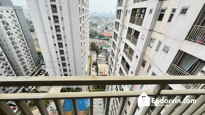 Disewakan Oak Tower 2BR Full Furnish — Tinggal Masuk! Pulo Gadung View Kolam Renang