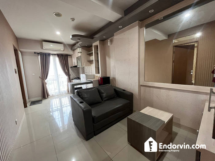 DISEWAKAN APARTEMEN OAK TOWER FULL FURNISH DI LANTAI TINGGI VIEW YANG MENENANGKAN JAKTIM