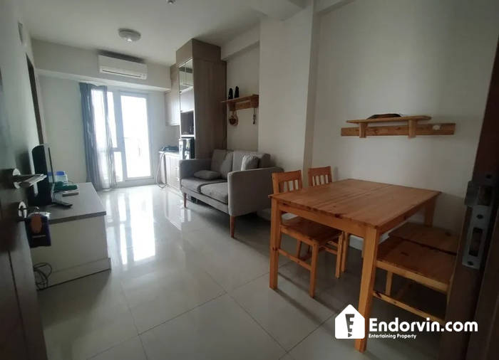 Dijual Apartemen Oak Tower B Lantai Tinggi View Pool Full Furnish – 2BR Harga Bersahabat!