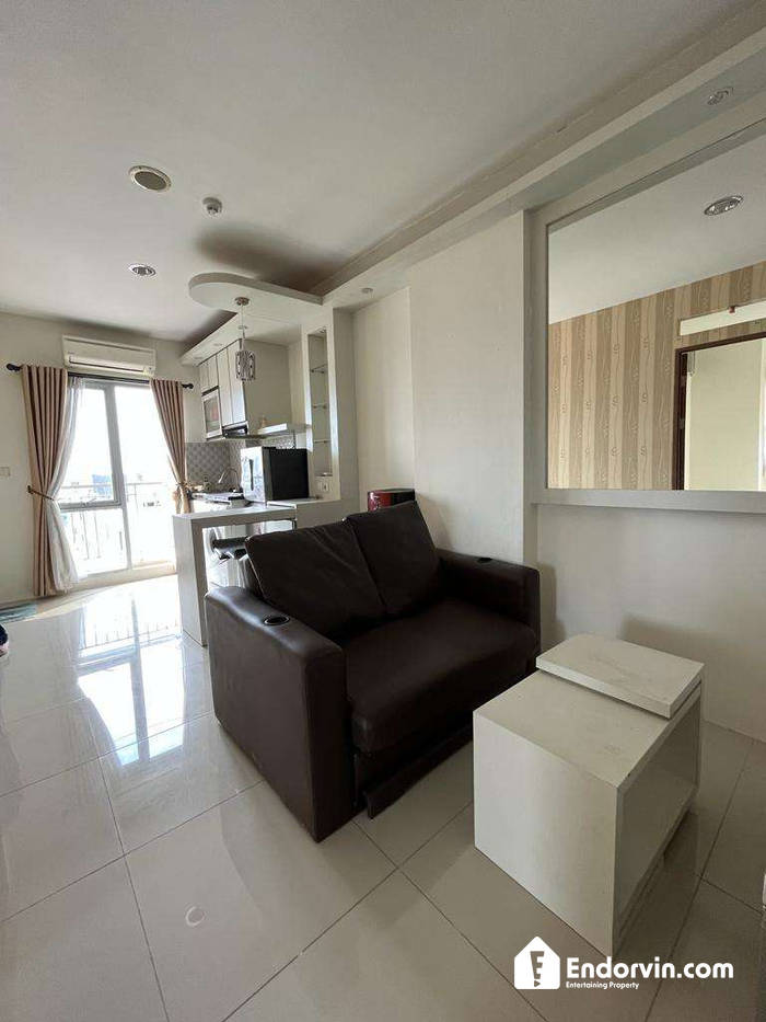 Dijual 2BR Full Furnish Oak Tower B – Lt. 21, Sky Garden, Pool, 3 Menit LRT, Pulo Gadung, Siap Huni