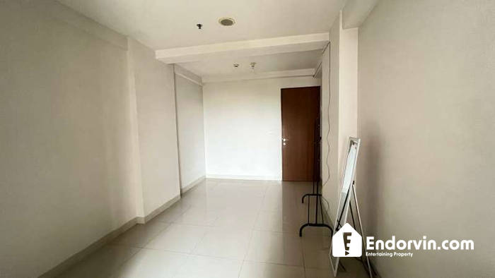 Disewakan Studio Unfurnish Oak Tower B - View Kolam Renang, Lantai Rendah, Siap Huni