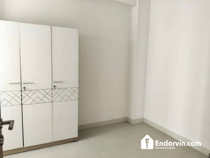 Dijual Apartemen Oak Tower B Lantai 5 – 2 Bedroom Unfurnish, Lantai Rendah, Bebas Tata Ruang & Strategis Di Pulo Gadung
