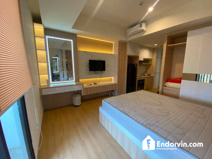 DISEWAKAN APARTEMN MEWAH TIPE STUDIO VIEW JALAN DI LANTAI 9